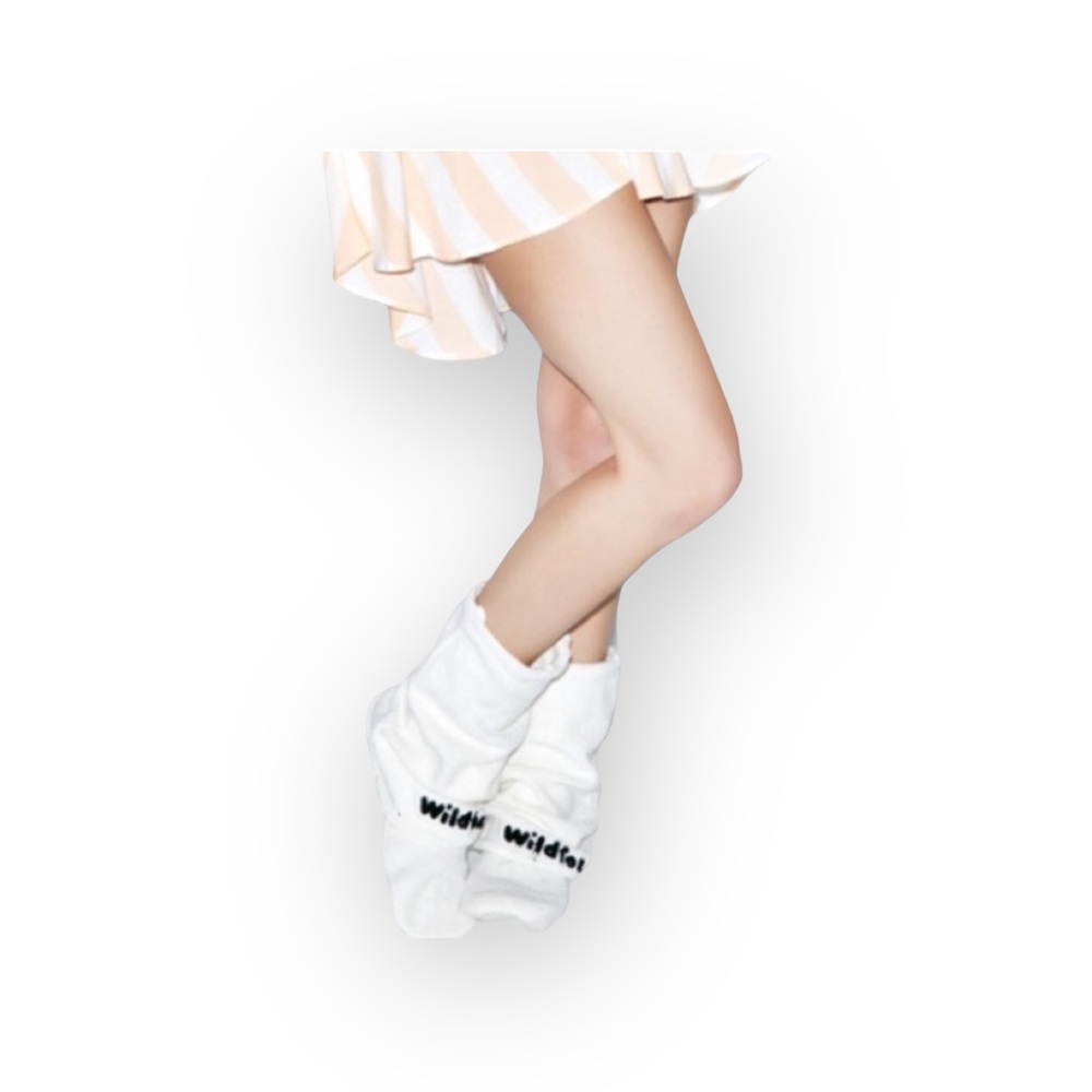 Rare: new Wildfox ☻︎ Chenille Fox Sox ☻︎ Vintage Lace ☻︎ Baggy Oversized Comfy